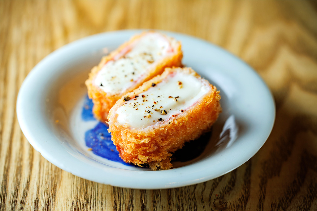 モッツァレラチーズと 生ハムのフライ